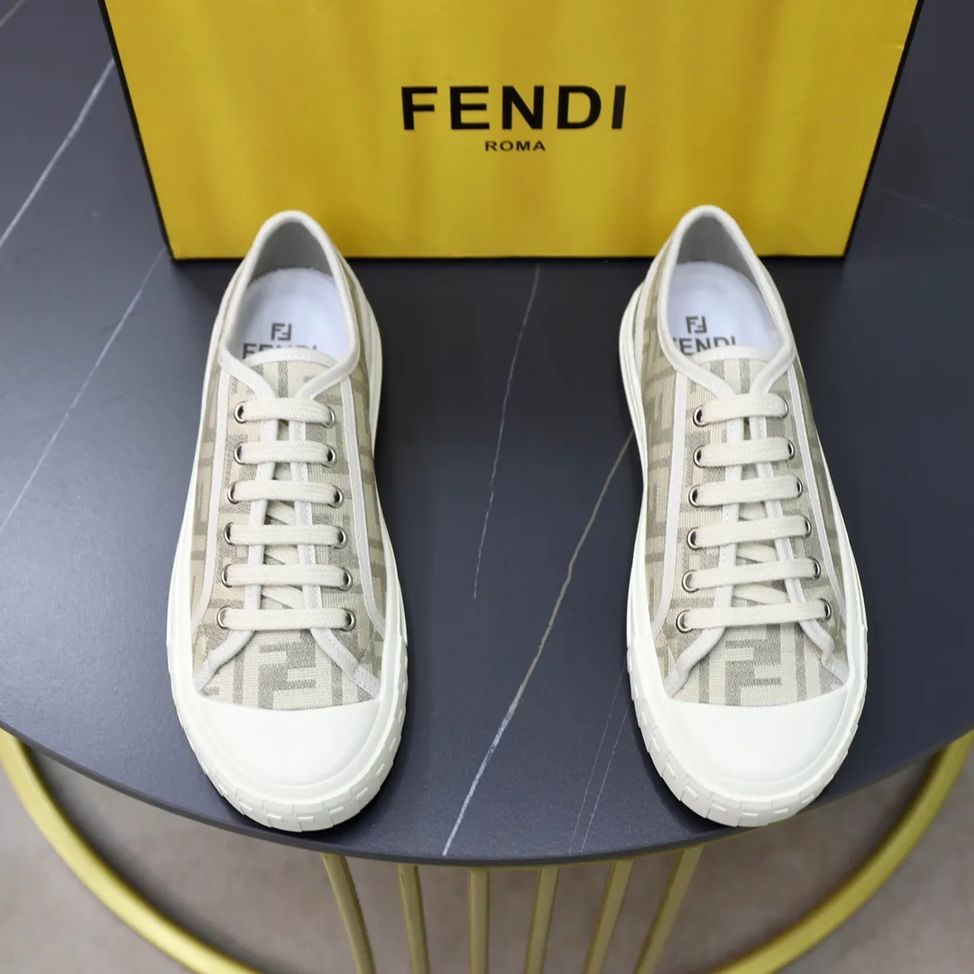 Factory price: 480 original order (couple model) Brand: FENDI Fendi 🙅‍♂️🙅‍♂️🙅‍♂️ Size: Female 35–40, Male 39-44 (45 can be customized) Grade: Official website genuine Material: Imported original LoGO fabric upper Original comfortable lining TPU wear-resistant lightweight outsole Style category: Loafers New trendy shoes Color: actual picture color